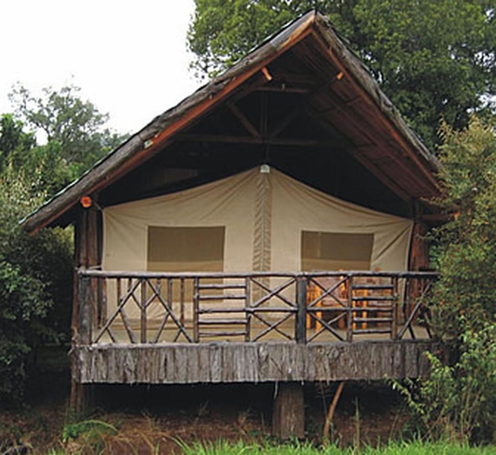Sentrim Mara Lodge Ololaimutiek Habitación foto